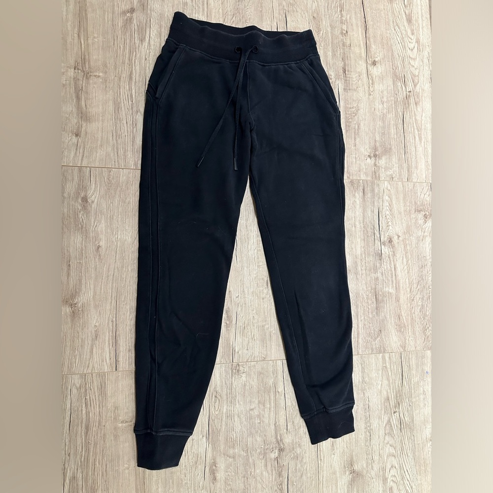 Lululemon Black Scuba Jogger